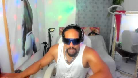 Snapshot of dimitry_muscle chatting on 01.06.25 dimitry kyle mucle online show from 01.06.25