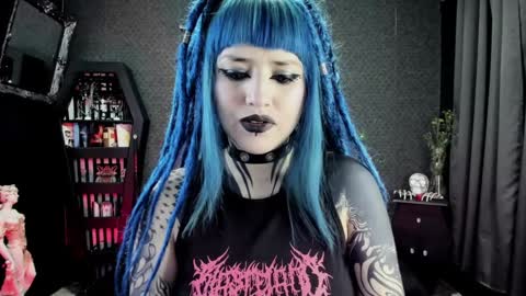 Snapshot of dimmuanddarkness chatting on 12.24.24 dimmuanddarkness online show from 12.24.24