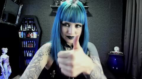 Snapshot of dimmuanddarkness chatting on 01.12.25 dimmuanddarkness online show from 01.12.25