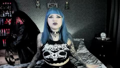 Snapshot of dimmuanddarkness chatting on 01.24.25 dimmuanddarkness online show from 01.24.25