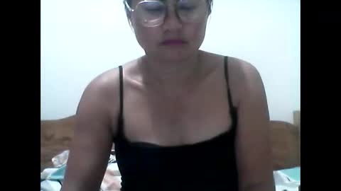 Snapshot of dimple_42 chatting on 05.28.26 Dimple online show from 05.28.26