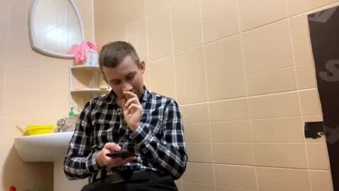 Snapshot of dimyanworld000 chatting on 01.22.25 D V online show from 01.22.25