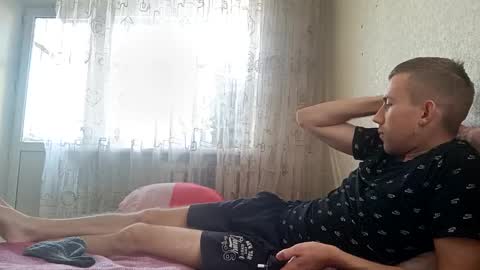 Snapshot of dimyanworld000 chatting on 10.04.25 D V online show from 10.04.25