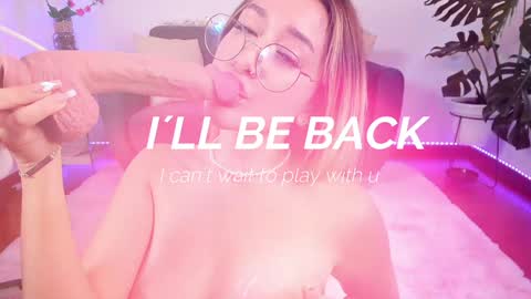 Snapshot of dina_ride chatting on 02.05.25 online show from 02.05.25