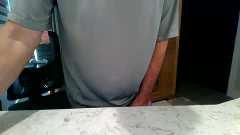 Snapshot of dinger524678 chatting on 02.06.25 dinger524678 online show from 02.06.25