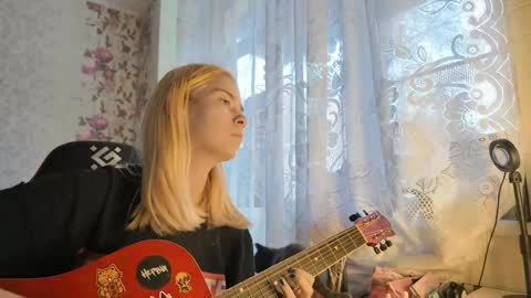 dinorahmroczkowski online show from 10.22.25