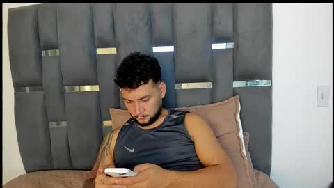 dionyxx online show from 10.20.25