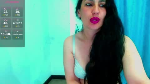 Snapshot of diosa_gil chatting on 05.18.26 diosa_gil online show from 05.18.26