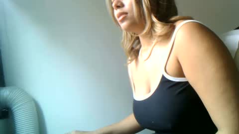 diosadeluniverso_ online show from 10.15.25