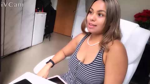 diosadeluniverso_ online show from 11.08.25