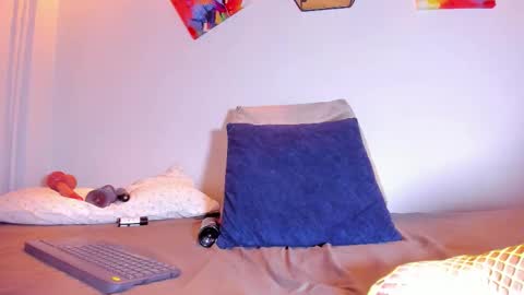 Snapshot of diosahorny69 chatting on 12.16.25 Karla online show from 12.16.25