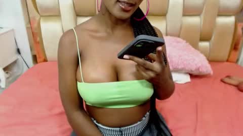 Snapshot of diosaxsexy1 chatting on 02.25.25 diosaxsexy1 online show from 02.25.25