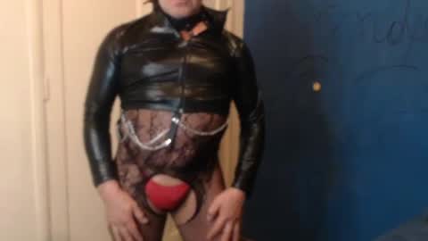 Snapshot of director518538 chatting on 06.14.26 Fabi-cross online show from 06.14.26