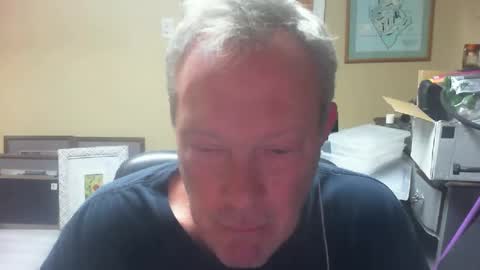 Snapshot of dirkpitt223 chatting on 12.22.24 DirtkPitt Fun guy working online show from 12.22.24
