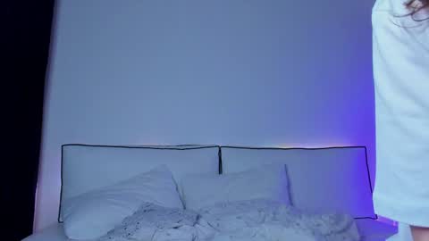 Hailey online show from 01.08.25