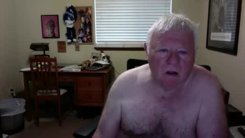 Snapshot of dirtrider195080438 chatting on 05.15.26 dirtrider195080438 online show from 05.15.26