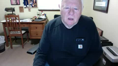 Snapshot of dirtrider195080438 chatting on 05.17.26 dirtrider195080438 online show from 05.17.26
