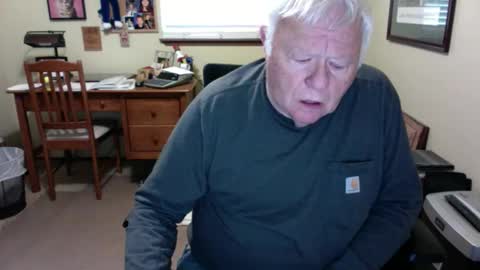 Snapshot of dirtrider195080438 chatting on 05.23.26 dirtrider195080438 online show from 05.23.26
