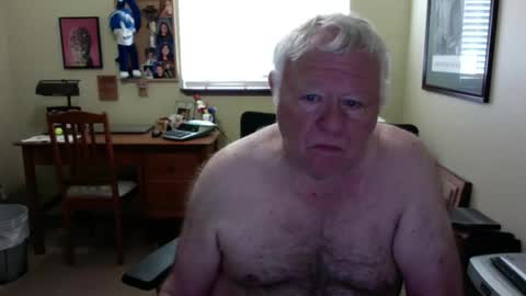 Snapshot of dirtrider195080438 chatting on 05.30.26 dirtrider195080438 online show from 05.30.26