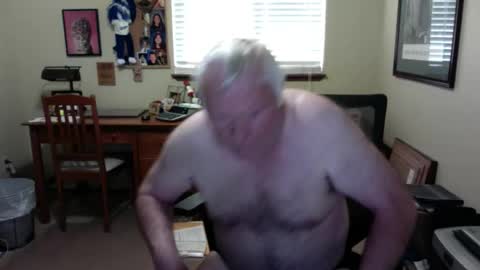 Snapshot of dirtrider195080438 chatting on 06.04.26 dirtrider195080438 online show from 06.04.26