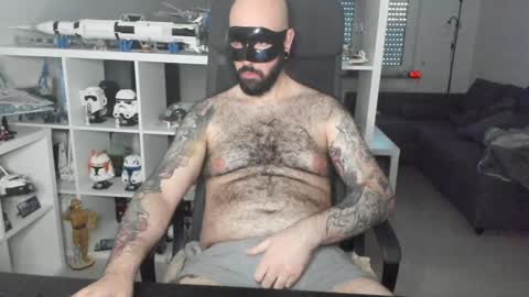 Snapshot of dirtybalws chatting on 01.13.25 Robert online show from 01.13.25