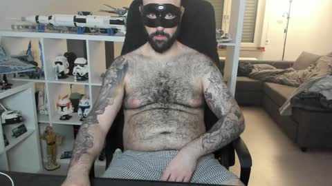 Snapshot of dirtybalws chatting on 01.18.25 Robert online show from 01.18.25