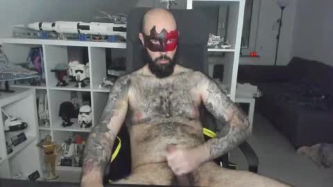 Snapshot of dirtybalws chatting on 10.27.25 Robert online show from 10.27.25