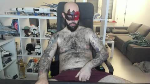 Snapshot of dirtybalws chatting on 10.31.25 Robert online show from 10.31.25