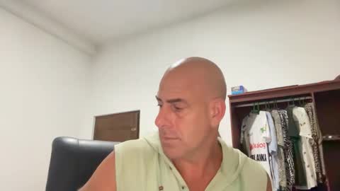 Snapshot of dirtydanlondon chatting on 02.06.25 Dirtydanlondon online show from 02.06.25