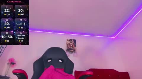 Snapshot of dirtygamesnaomy chatting on 01.21.25 Naomy online show from 01.21.25