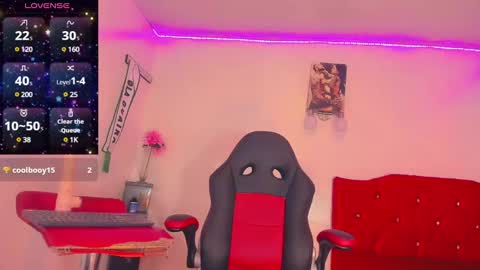 Snapshot of dirtygamesnaomy chatting on 01.26.25 Naomy online show from 01.26.25