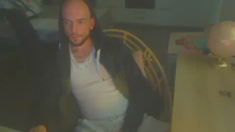 Snapshot of dirtylove25 chatting on 09.20.25 Dirtynight online show from 09.20.25