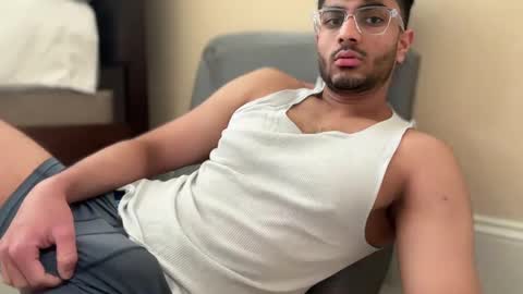 Snapshot of dirtynick1 chatting on 03.05.25 dirtynick1 online show from 03.05.25