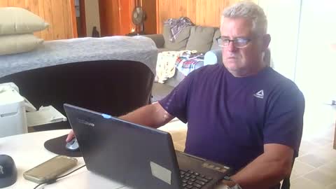 Snapshot of dirtyolman1968 chatting on 09.18.25 Joe online show from 09.18.25