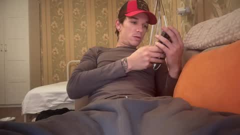 Snapshot of dirtyprettyboi chatting on 02.25.25 buy tokens with link online show from 02.25.25