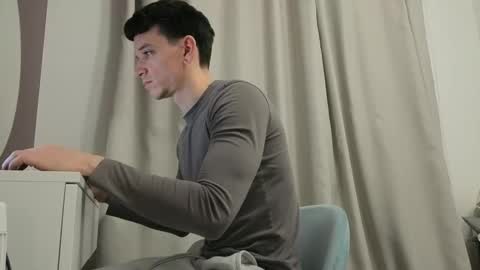 Snapshot of dirtyprettyboi chatting on 12.03.25 buy tokens with link online show from 12.03.25