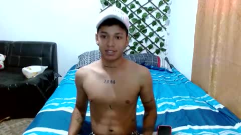 Snapshot of dirtyslimlatin chatting on 04.29.26 dirtyslimlatin online show from 04.29.26