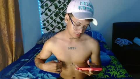 Snapshot of dirtyslimlatin chatting on 05.15.26 dirtyslimlatin online show from 05.15.26