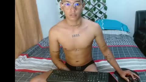 Snapshot of dirtyslimlatin chatting on 05.22.26 dirtyslimlatin online show from 05.22.26