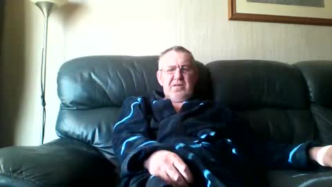 Snapshot of discovery63 chatting on 02.06.25 discovery63 online show from 02.06.25