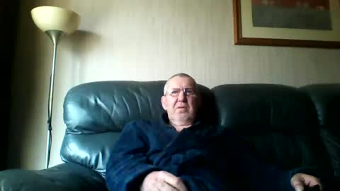 Snapshot of discovery63 chatting on 02.16.25 discovery63 online show from 02.16.25