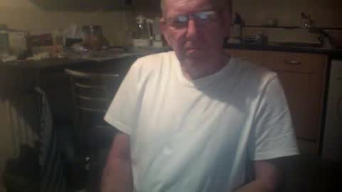 Snapshot of discovery63 chatting on 09.14.25 discovery63 online show from 09.14.25