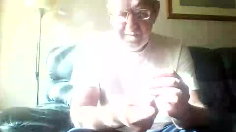 Snapshot of discovery63 chatting on 10.05.25 discovery63 online show from 10.05.25