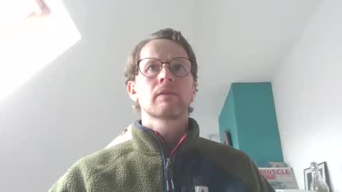 Snapshot of discovery_99 chatting on 10.24.25 discovery_99 online show from 10.24.25