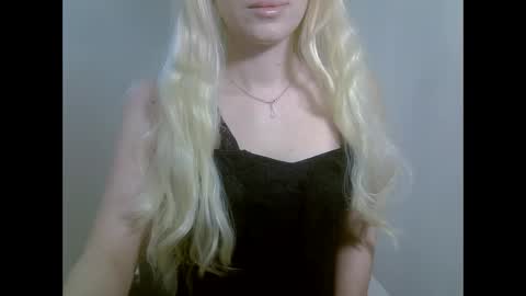 DitaMilton online show from 11.21.25