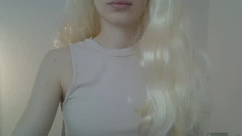 DitaMilton online show from 02.12.26