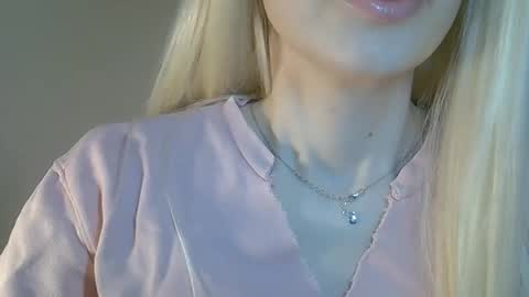 Snapshot of ditamilton chatting on 05.24.26 DitaMilton online show from 05.24.26