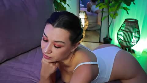 Tia online show from 03.30.26