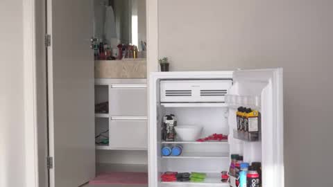 Snapshot of divinaafrodite chatting on 11.15.25 Ela online show from 11.15.25