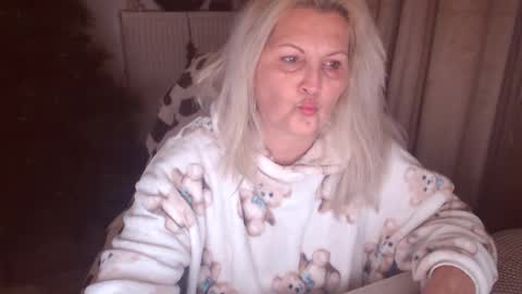 Alexxa online show from 11.19.25